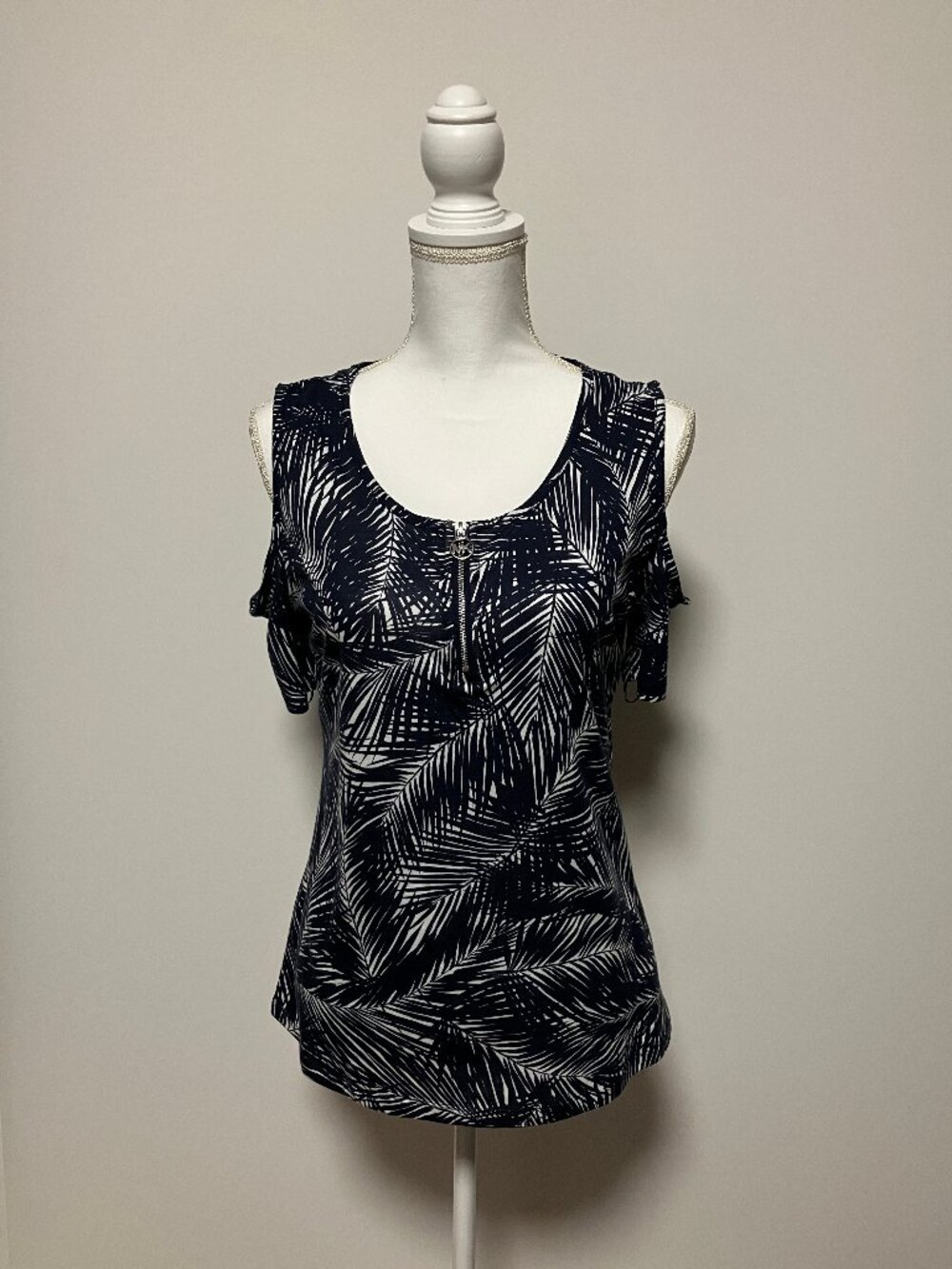 Michael Kors Palm Print Cold Shoulder Top, Size Medium, Quarter Zip, Dark Blue